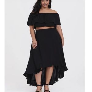 TORRID CHALLIS OFF SHOULDER CROP TOP & HI-LO SKIRT SET